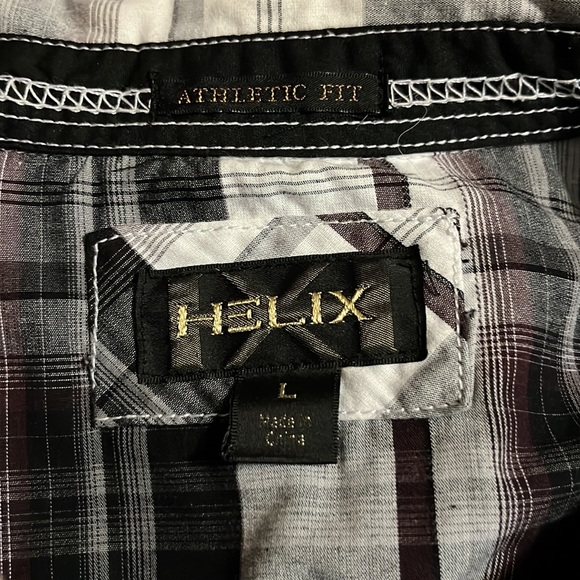 Helix Men’s Athletic Fit Button Down Plaid Shirt - Picture 10 of 10